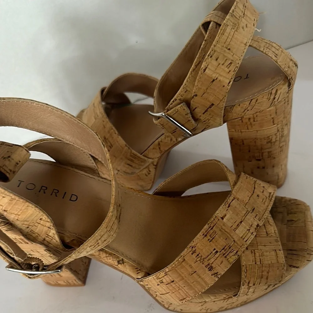 Torrid Women's Cork Platform Sandals - Size 7W - Wide Fit - Crisscross Straps